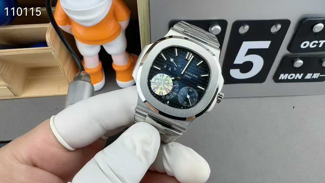 파텍필립 노틸러스 문페이즈 5712 1A 001 스틸 청판 시계 워치